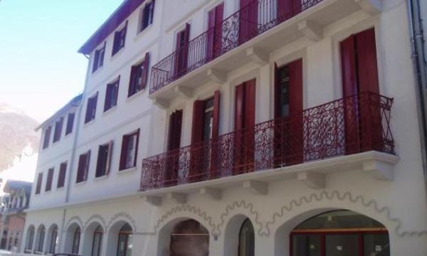 Appartement*** T2 + Cabine Pour 4 Personnes Cauterets Zewnętrze zdjęcie